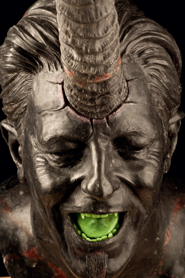 1350_jan_fabre_wax_c7_chapter_vii_0[1]