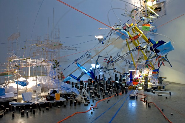 Sarah_Sze_A_Certain_Slant_2007[1]