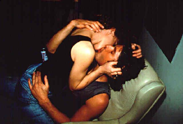 nan-goldin-kissing[1]