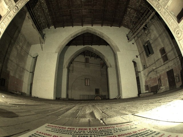 Teatro-Rossi-Pisa-ph-Mau-Orso-Rosso-Amendola[1]