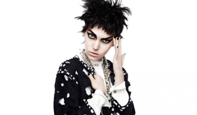 Punk-chaos-to-couture-affiche-650x381[1]