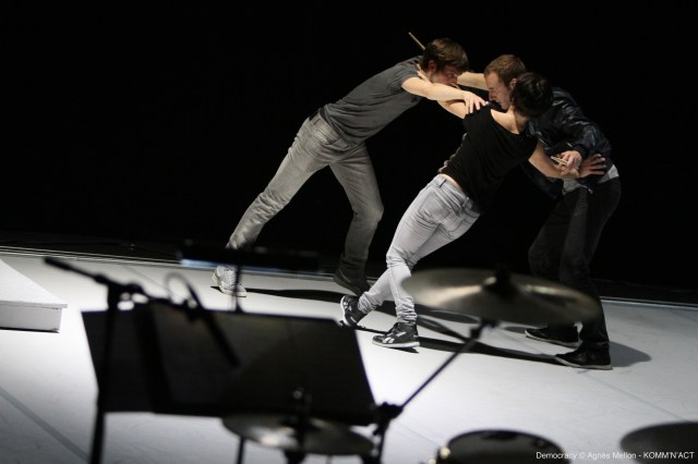 18 Democracy -® Agne¦Çs Mellon - KOMMÔÇÖNÔÇÖACT