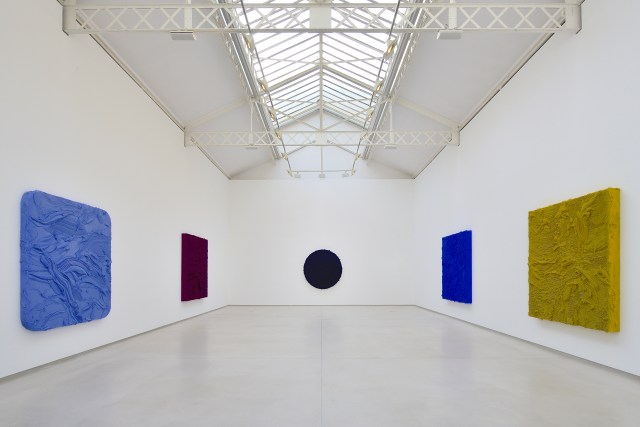 Jason Martin -Gestural Ubiquity- install view photo Charles Duprat 5895_300dpi