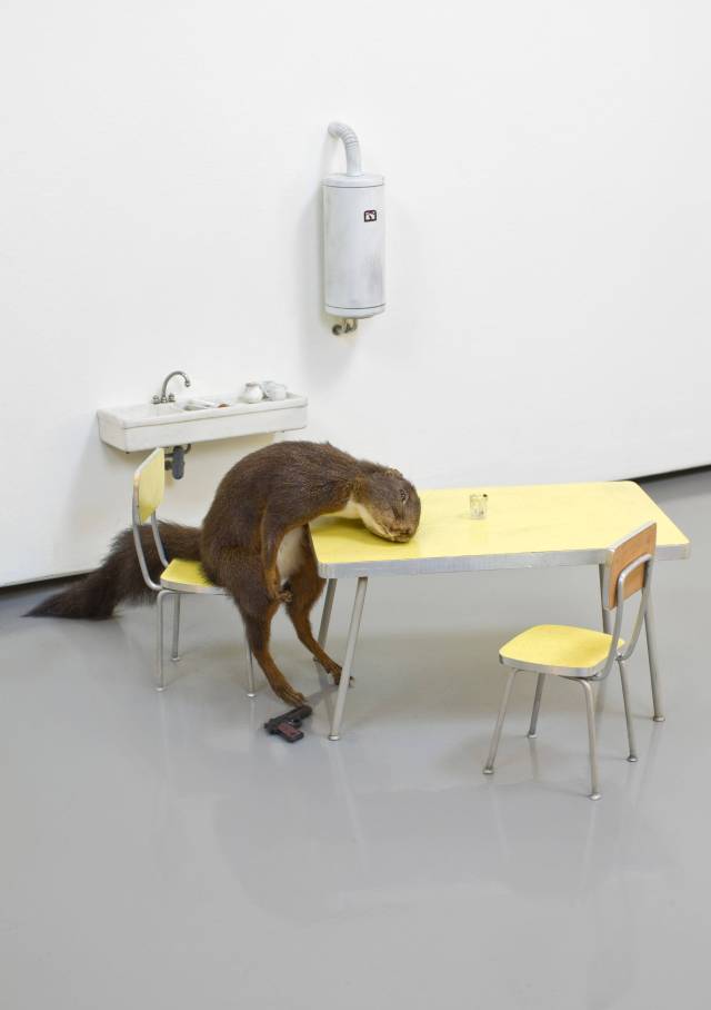 Mauriziocattelan04
