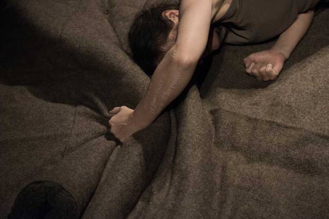 ION - (c) Louise Roy 2