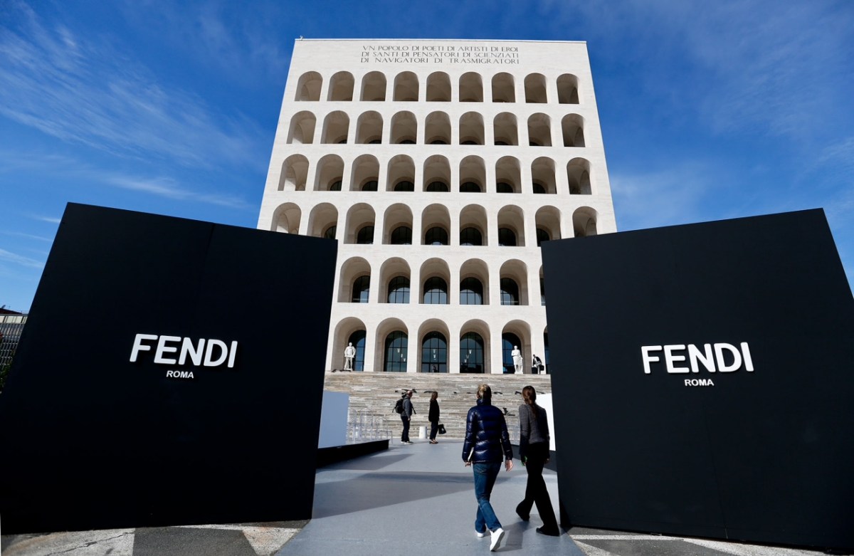 LE NOUVEAU SIEGE FENDI A ROME : UNE TRANSITION A ECLAIRCIR | INFERNO