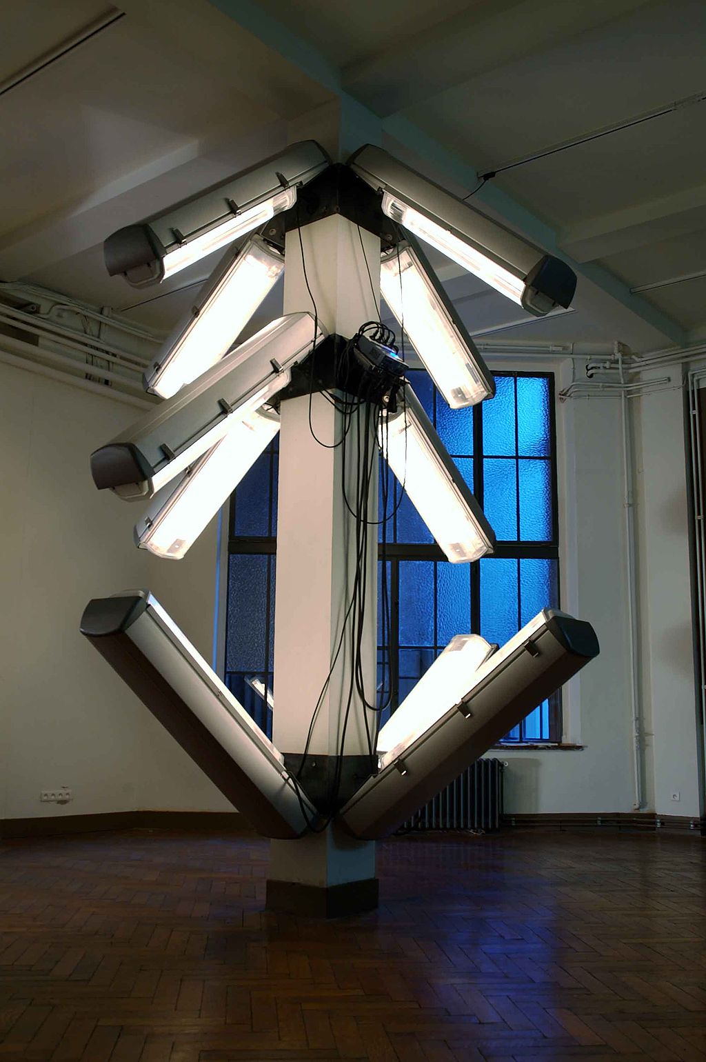 mary 426-highway_ring_-_palais_des_beaux_arts