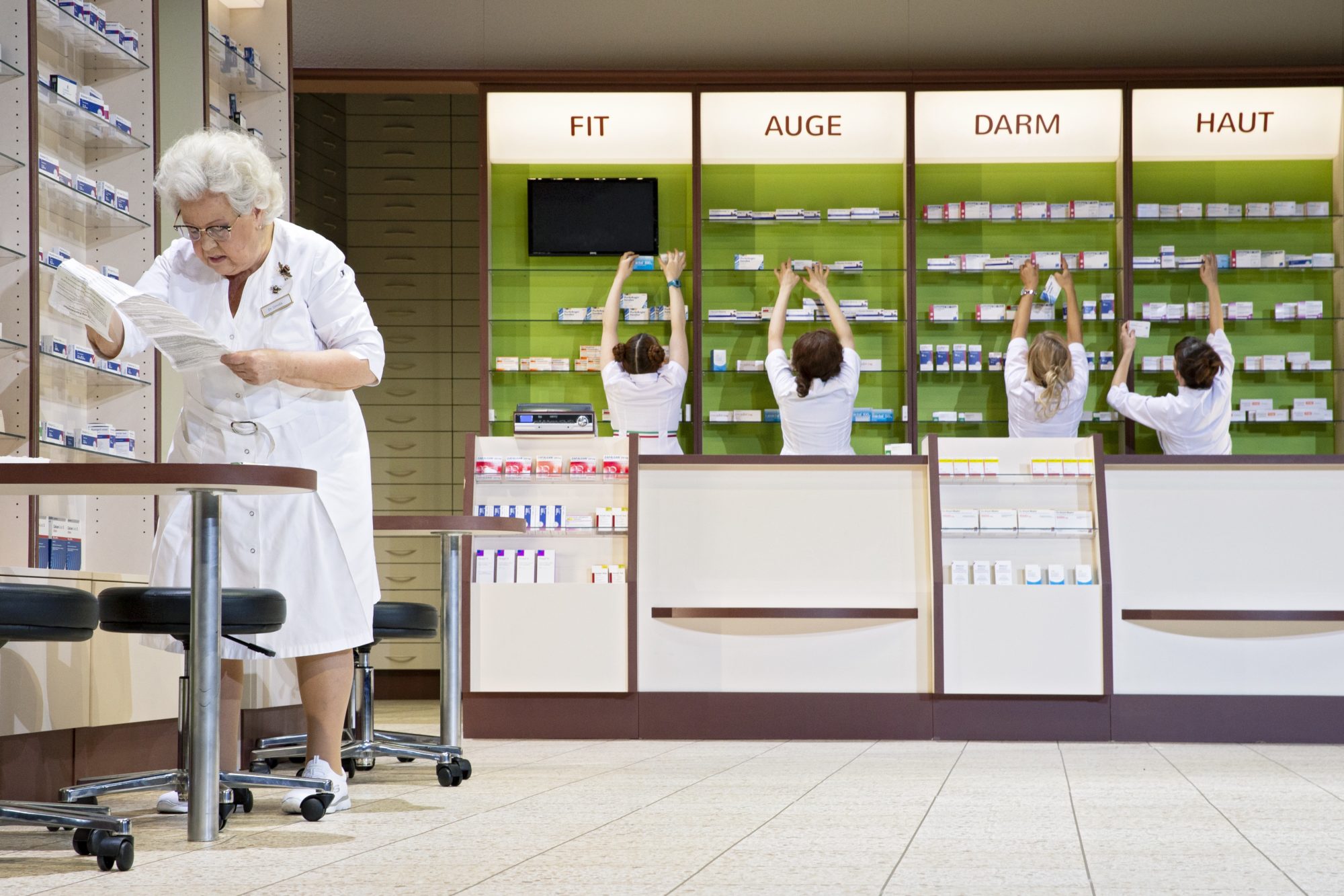 das-weinen-das-wahnen_schauspielhaus-zurich_2-gina-folly-2000x1333